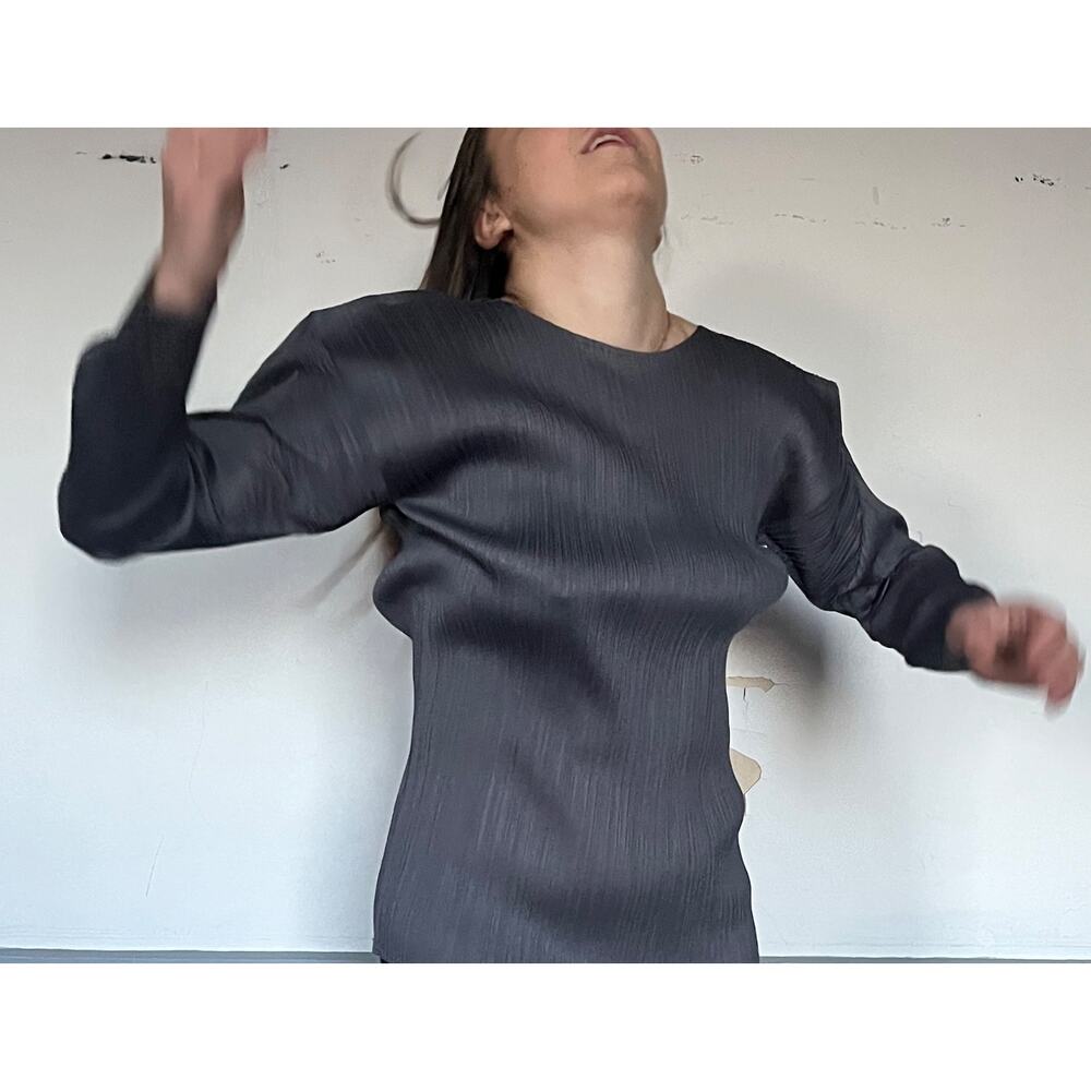 Issey Miyake Grey Women's XS Long Sleeve Top Pleats Please Collection - Picture 3 of 10